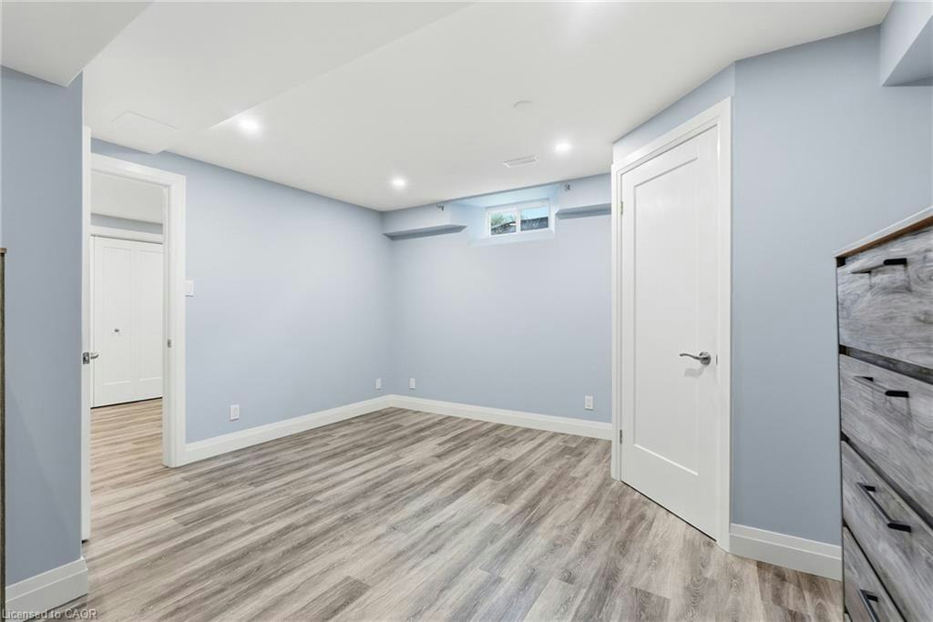 231 Parkside Drive, Hamilton, ON, L8B 0Y7 - 36