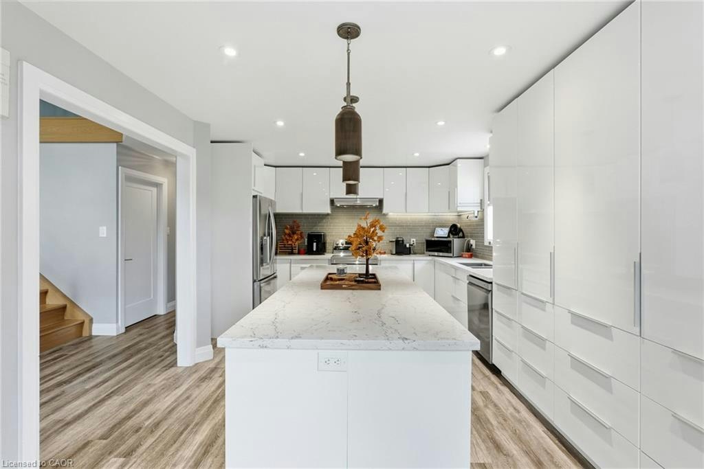231 Parkside Drive, Hamilton, ON, L8B 0Y7 - 9