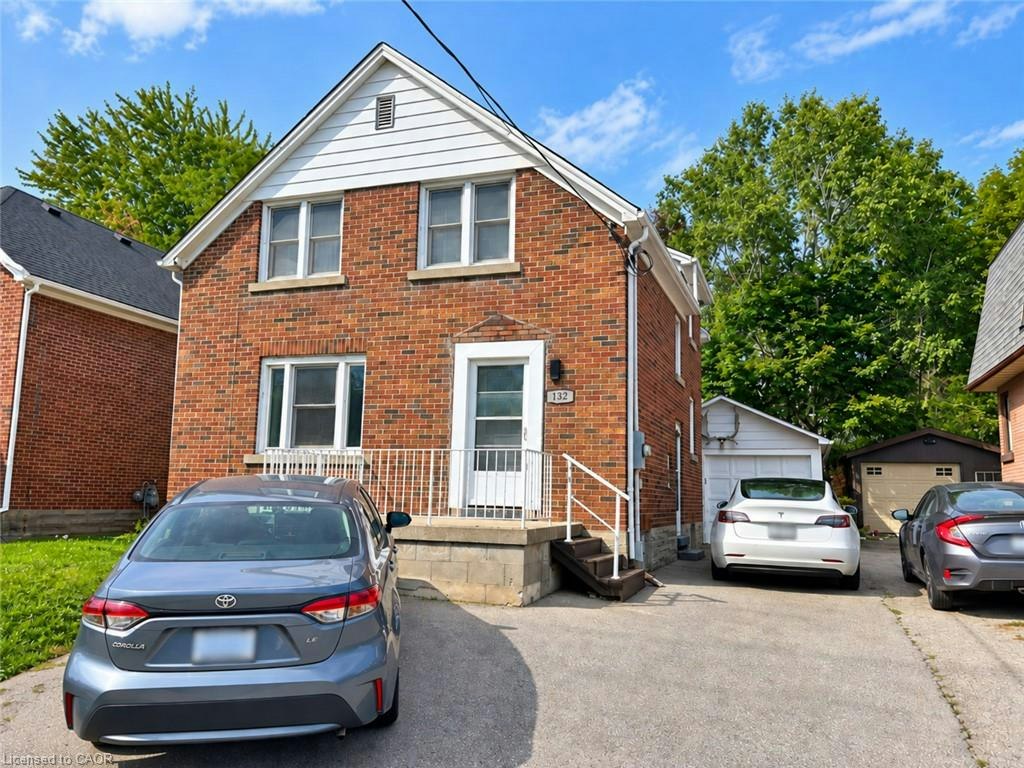 UPPER-132 Bridgeport Road E, Waterloo, ON, N2J 2X4