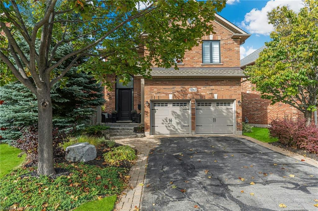 2243 Woodcrest Drive, Oakville, ON, L6M 4C6