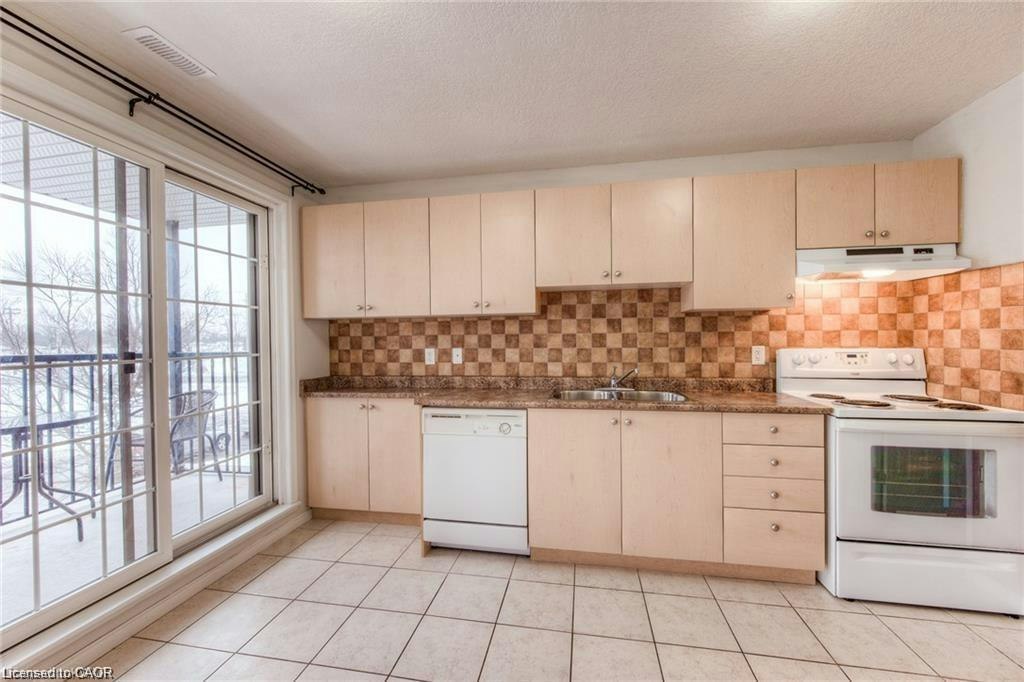 A7-12 Holborn Drive, Kitchener, ON, N2A 0A4
