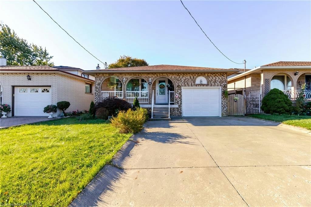 Lower-960 Stone Church Road E, Hamilton, ON, L8W 1B1