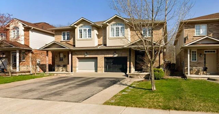 5300 Picketts Way, Burlington, ON, L7L 7J6