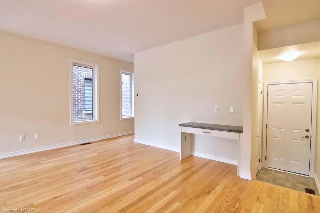 1388 National Common, Burlington, ON, L7P 0V6 - 8
