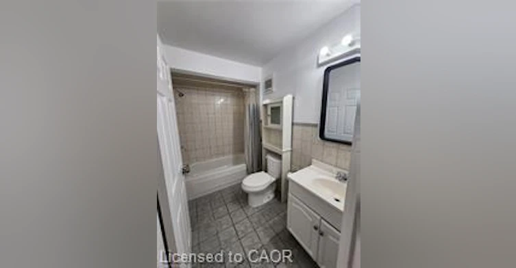 GrFloor-535 Roxborough Avenue, Hamilton, ON, L8H 1R5 - 4