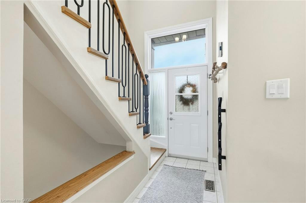 42 Kildonan Crescent, Hamilton, ON, L8B 0K3 - 3