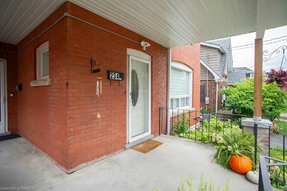 Upper-234 Sheridan Street, Brantford, ON, N3S 4R3 - 4