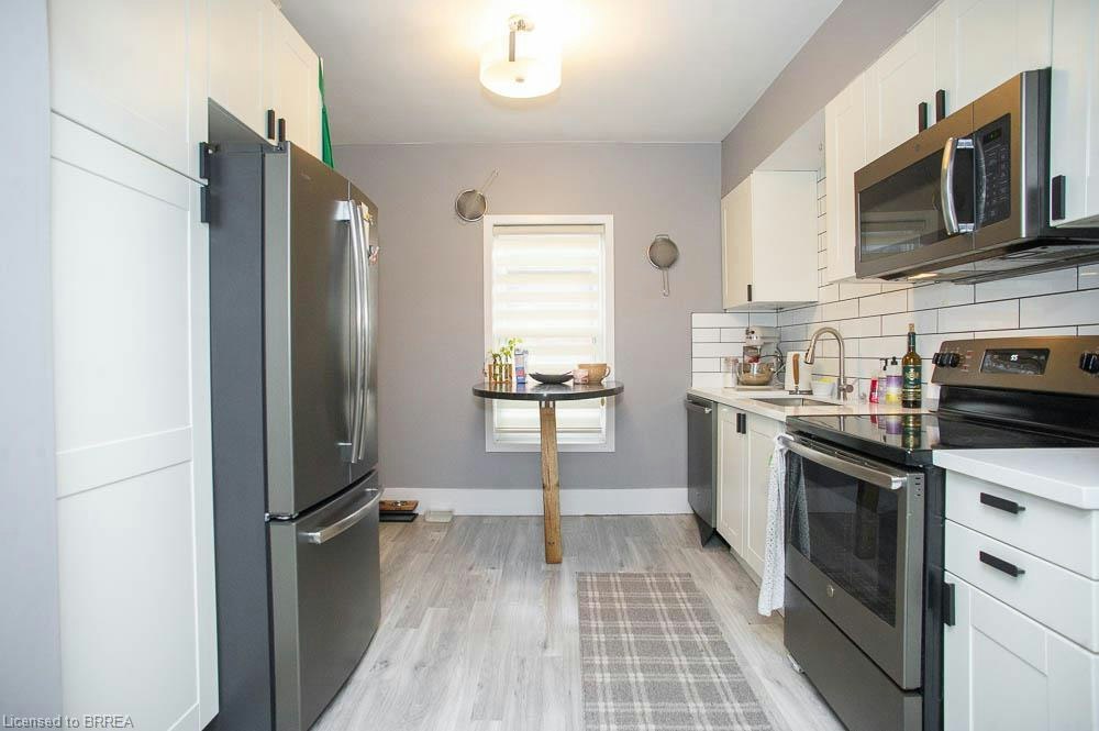 Upper-234 Sheridan Street, Brantford, ON, N3S 4R3 - 7