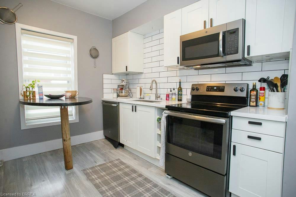 Upper-234 Sheridan Street, Brantford, ON, N3S 4R3 - 9