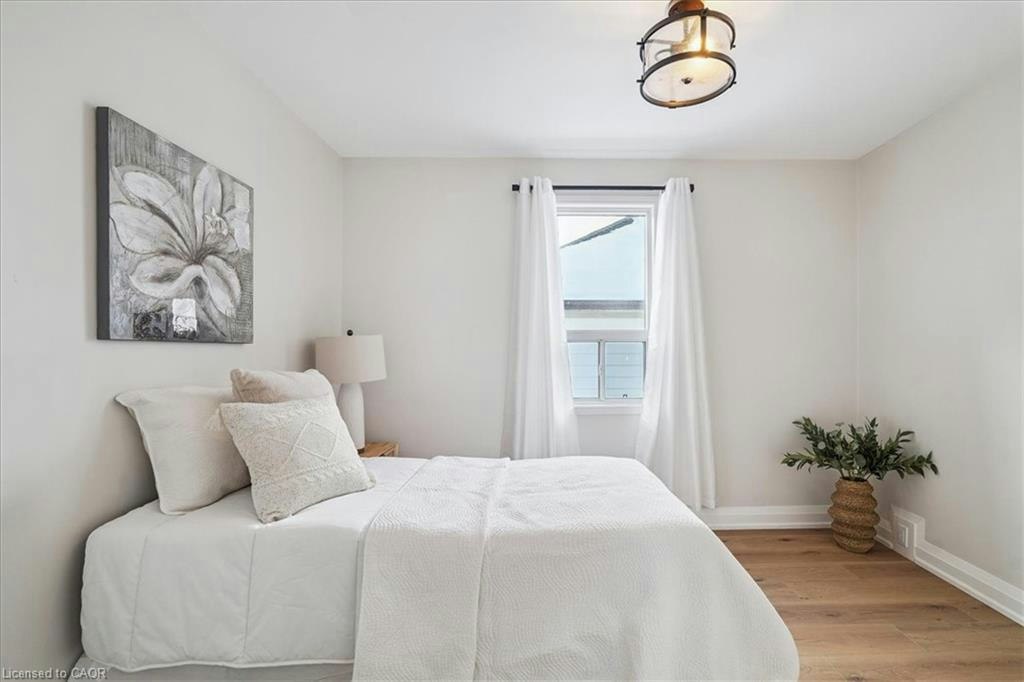 135 Deane Avenue, Oakville, ON, L6K 1N2 - 13