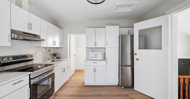 135 Deane Avenue, Oakville, ON, L6K 1N2 - 9