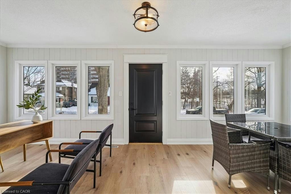 135 Deane Avenue, Oakville, ON, L6K 1N2 - 2