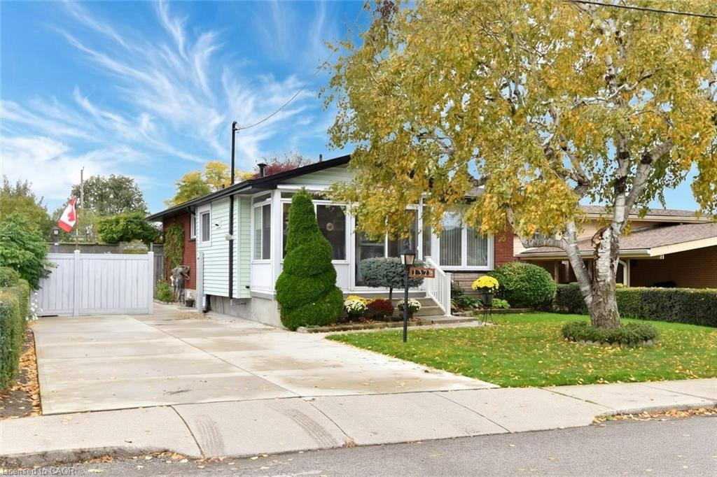 137 Fielding Crescent, Hamilton, ON, L8V 2P7
