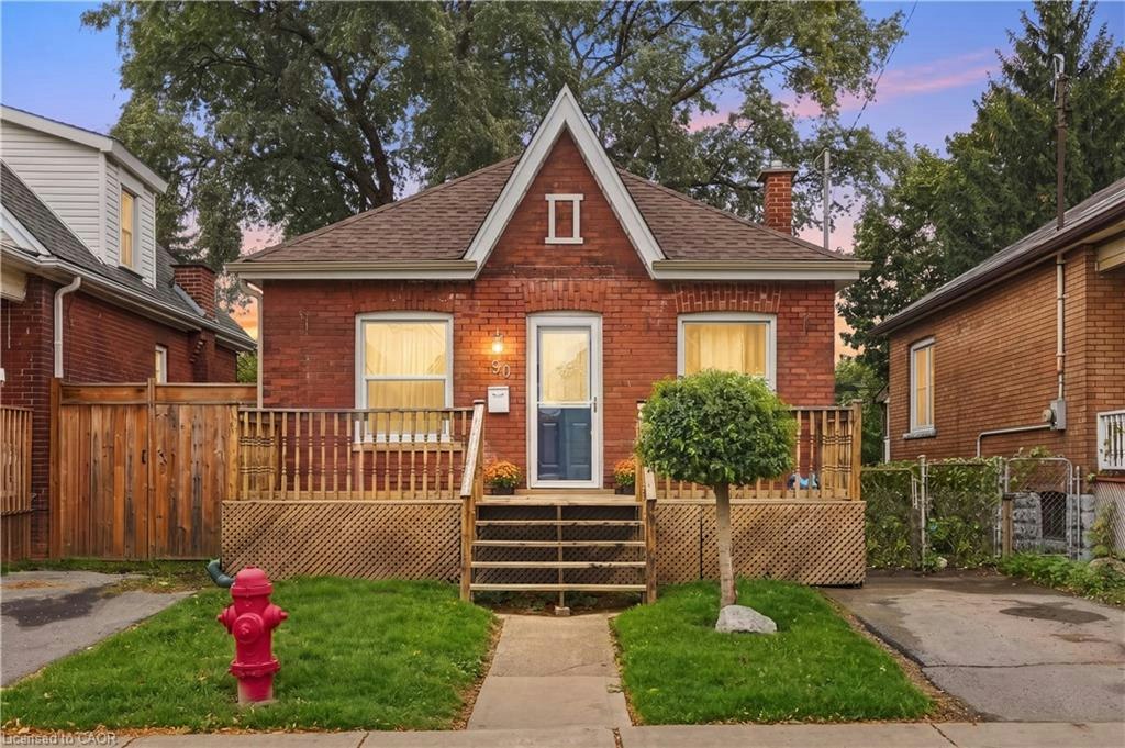 90 London Street N, Hamilton, ON, L8H 4B5