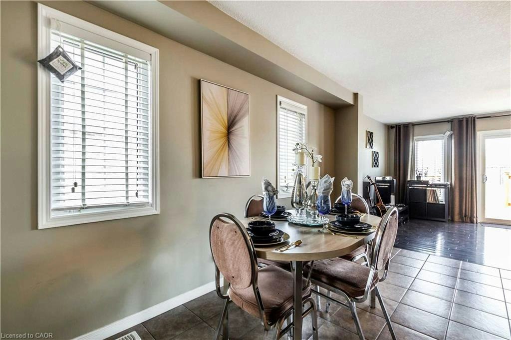 236 Countrystone Crescent, Kitchener, ON, N2N 3S1 - 6