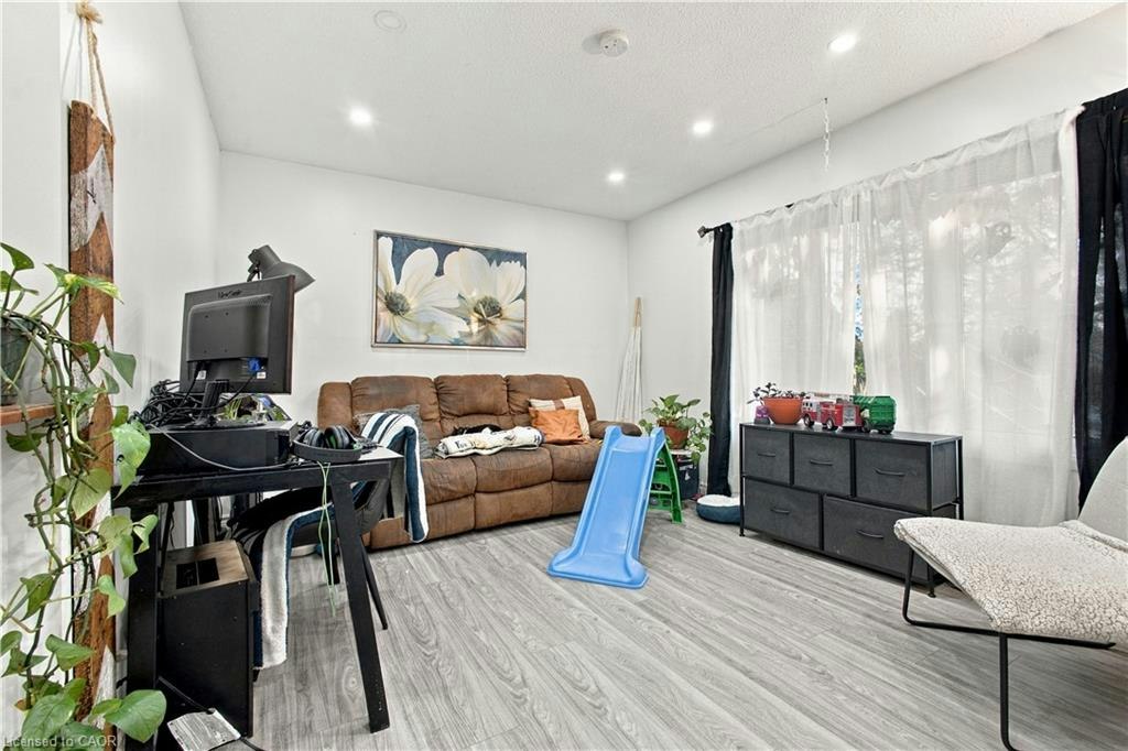 74 Homestead Place, Kitchener, ON, N2N 1Y8 - 3