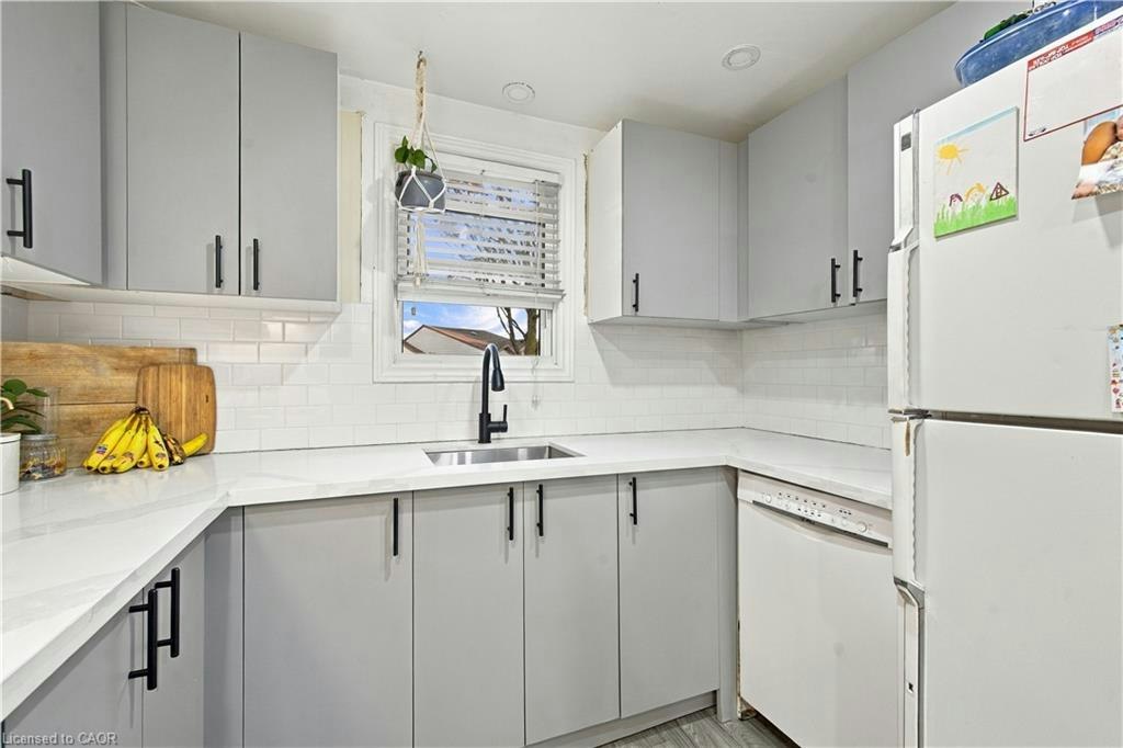 74 Homestead Place, Kitchener, ON, N2N 1Y8 - 8