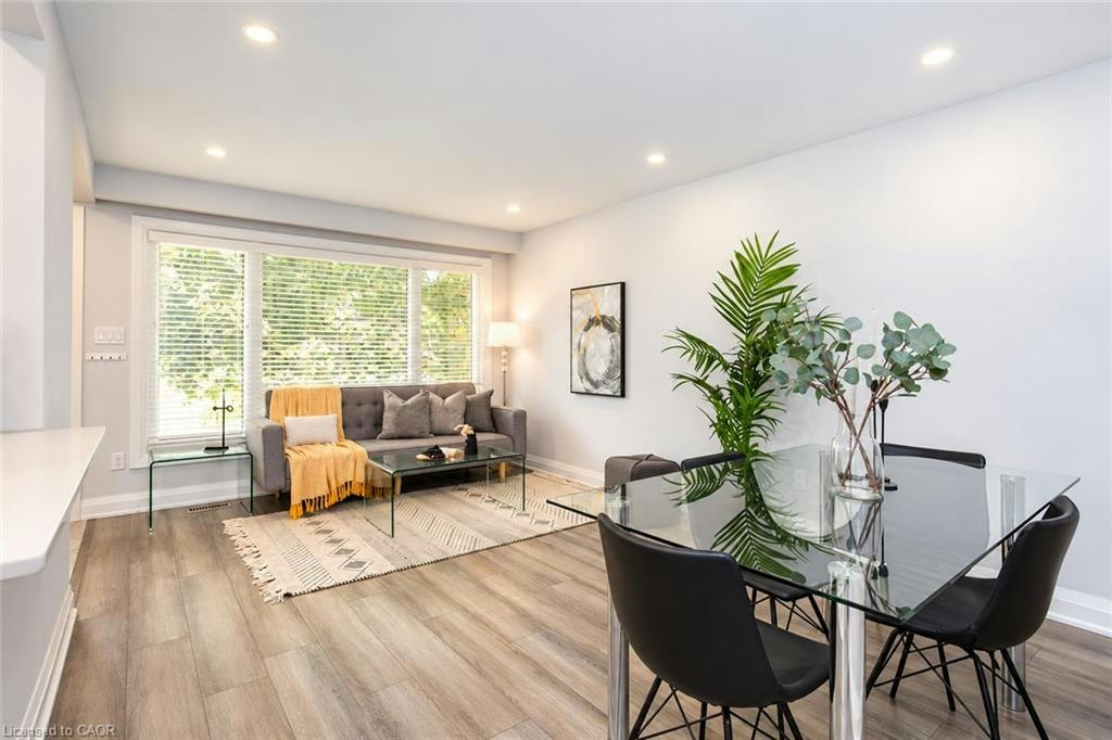 576 Turner Drive, Burlington, ON, L7L 2W7 - 2