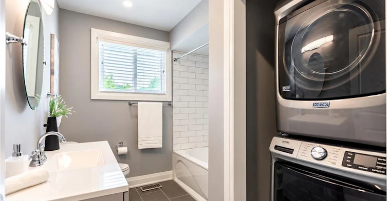 576 Turner Drive, Burlington, ON, L7L 2W7 - 3