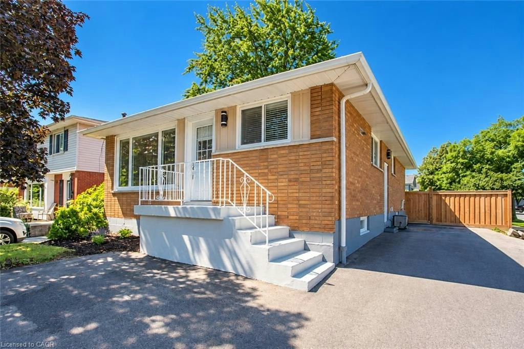 576 Turner Drive, Burlington, ON, L7L 2W7