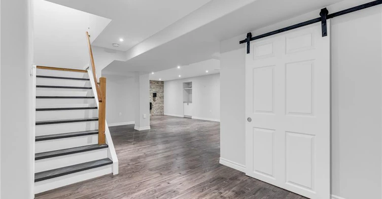 Lower-159 Valera Drive, Hamilton, ON, L8E 4T1 - 2