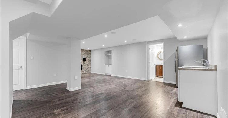 Lower-159 Valera Drive, Hamilton, ON, L8E 4T1 - 6