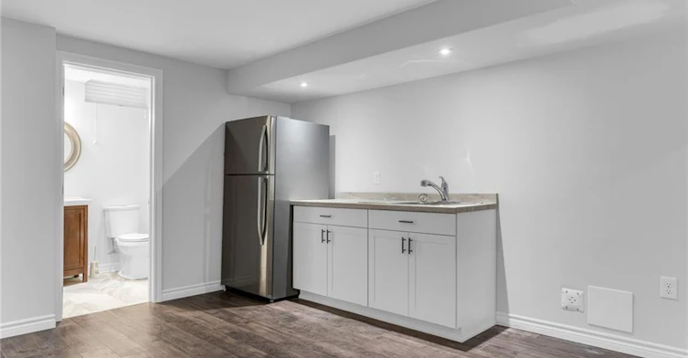 Lower-159 Valera Drive, Hamilton, ON, L8E 4T1 - 7