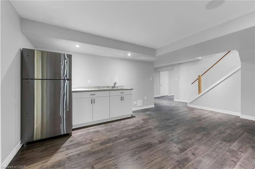 Lower-159 Valera Drive, Hamilton, ON, L8E 4T1 - 4