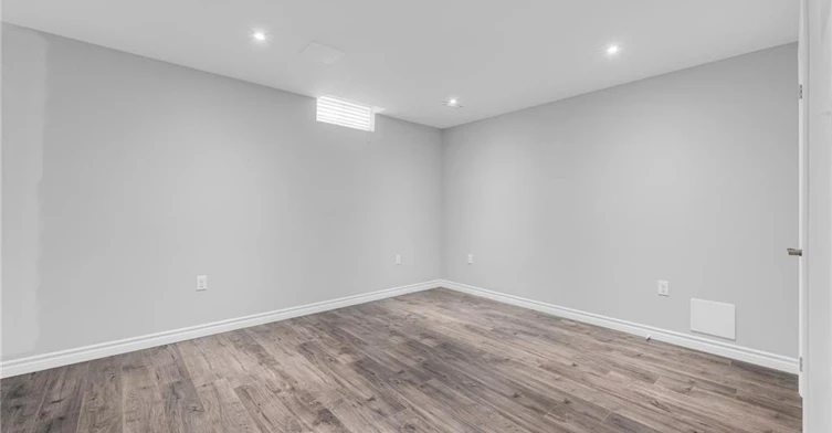 Lower-159 Valera Drive, Hamilton, ON, L8E 4T1 - 14