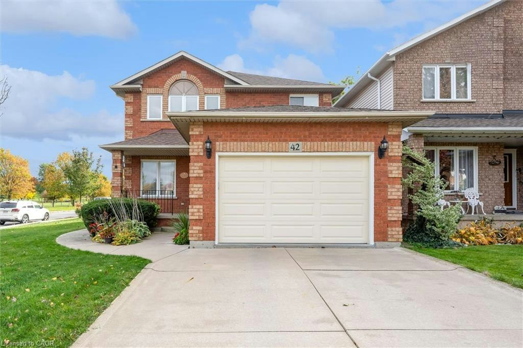 42 Sedona Court, Hamilton, ON, L9B 2R1
