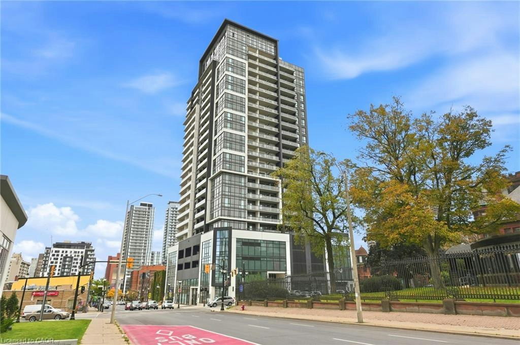 704-15 Queen Street S, Hamilton, ON, L8P 3R4