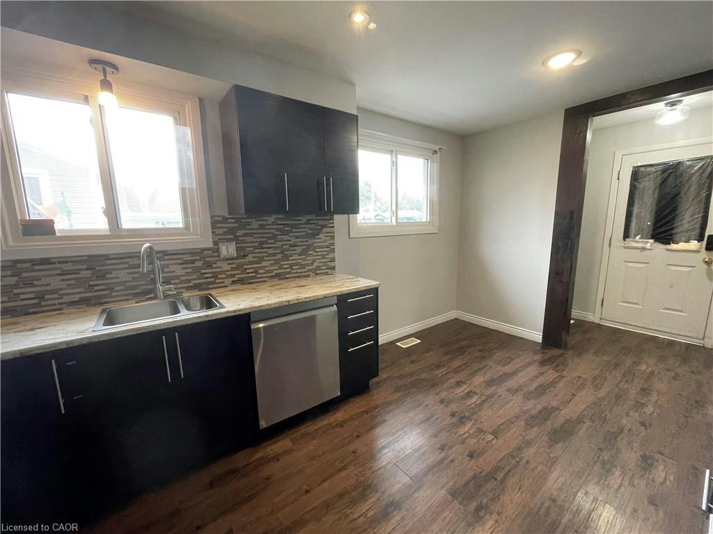 33 Behan Street, Hamilton, ON, L8T 4N5 - 4