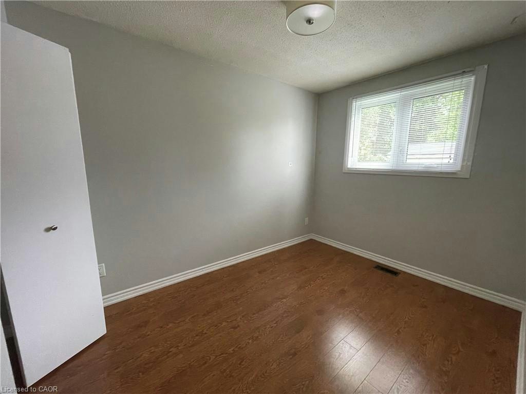 33 Behan Street, Hamilton, ON, L8T 4N5 - 9
