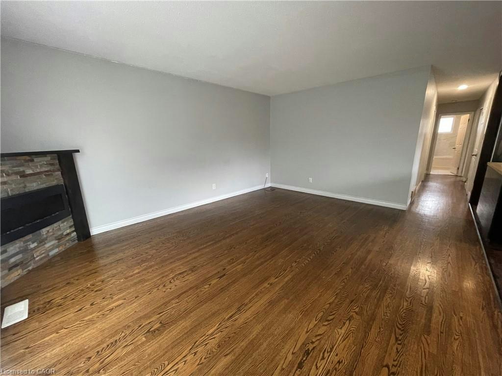 33 Behan Street, Hamilton, ON, L8T 4N5 - 2