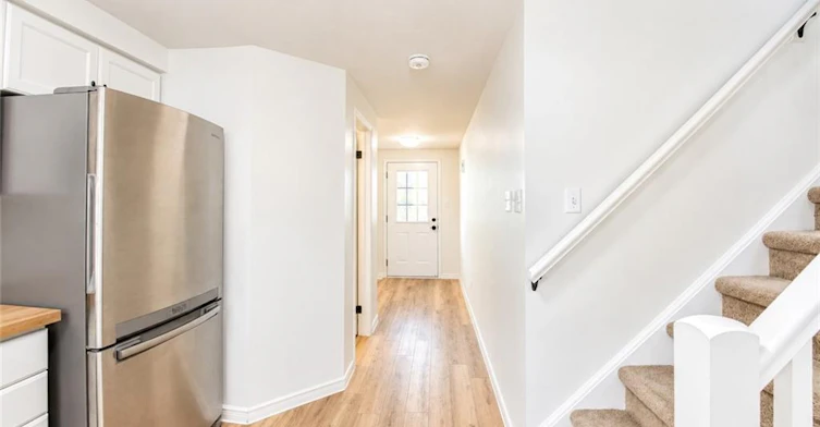 699 Laurelwood Drive, Waterloo, ON, N2V 2T8 - 3