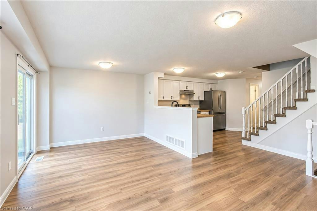 699 Laurelwood Drive, Waterloo, ON, N2V 2T8 - 6