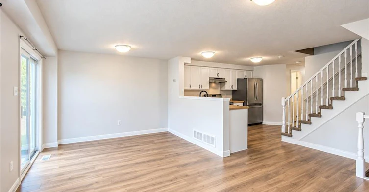 699 Laurelwood Drive, Waterloo, ON, N2V 2T8 - 6