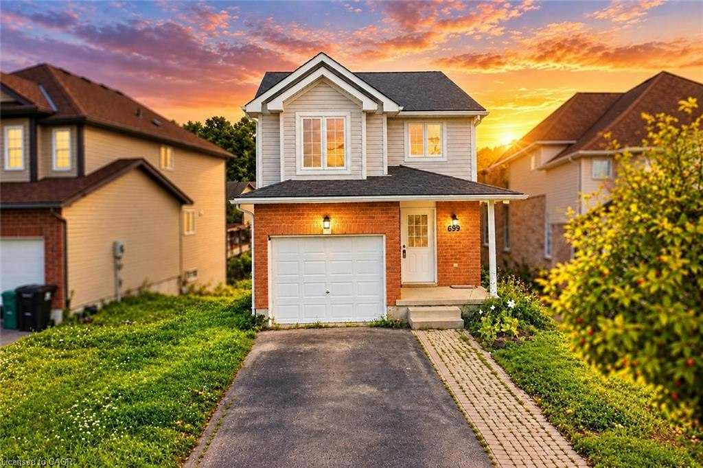 699 Laurelwood Drive, Waterloo, ON, N2V 2T8