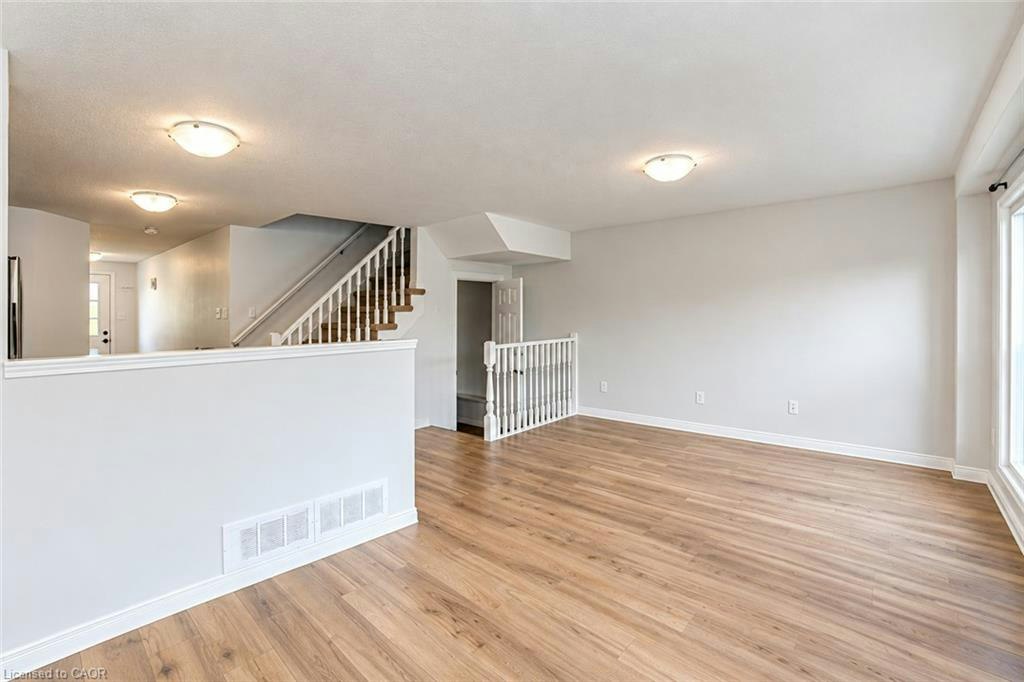 699 Laurelwood Drive, Waterloo, ON, N2V 2T8 - 7