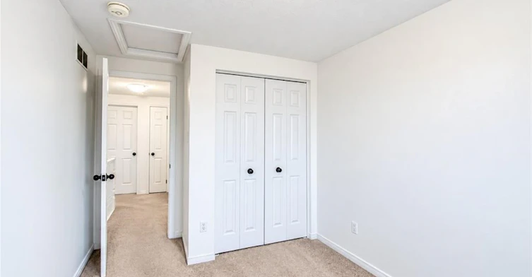 699 Laurelwood Drive, Waterloo, ON, N2V 2T8 - 12