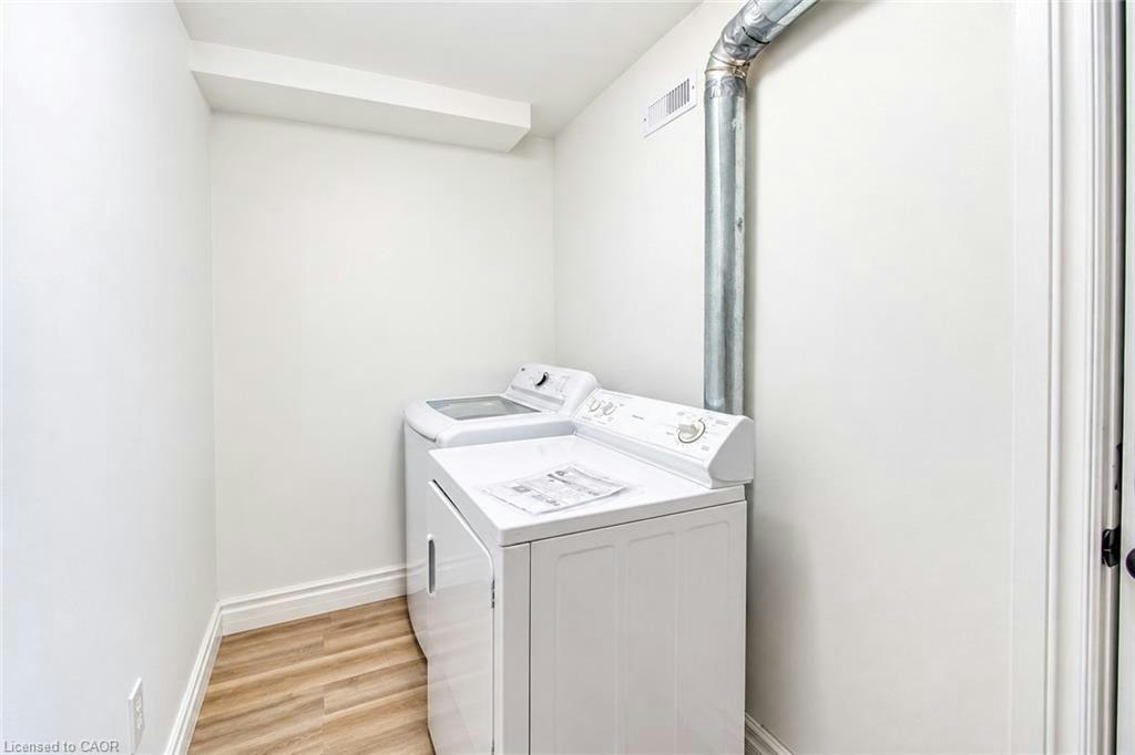 699 Laurelwood Drive, Waterloo, ON, N2V 2T8 - 25