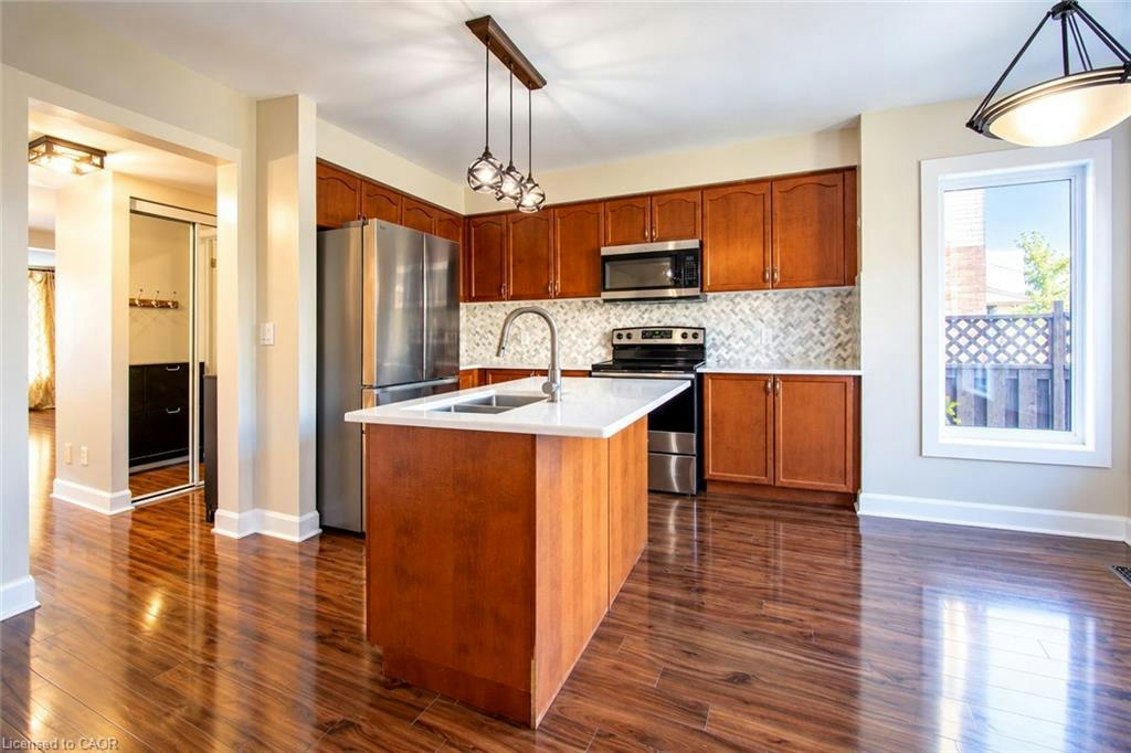 52 Redstart Drive, Cambridge, ON, N1T 2G6 - 4