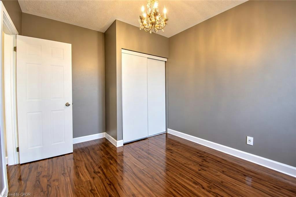 52 Redstart Drive, Cambridge, ON, N1T 2G6 - 22