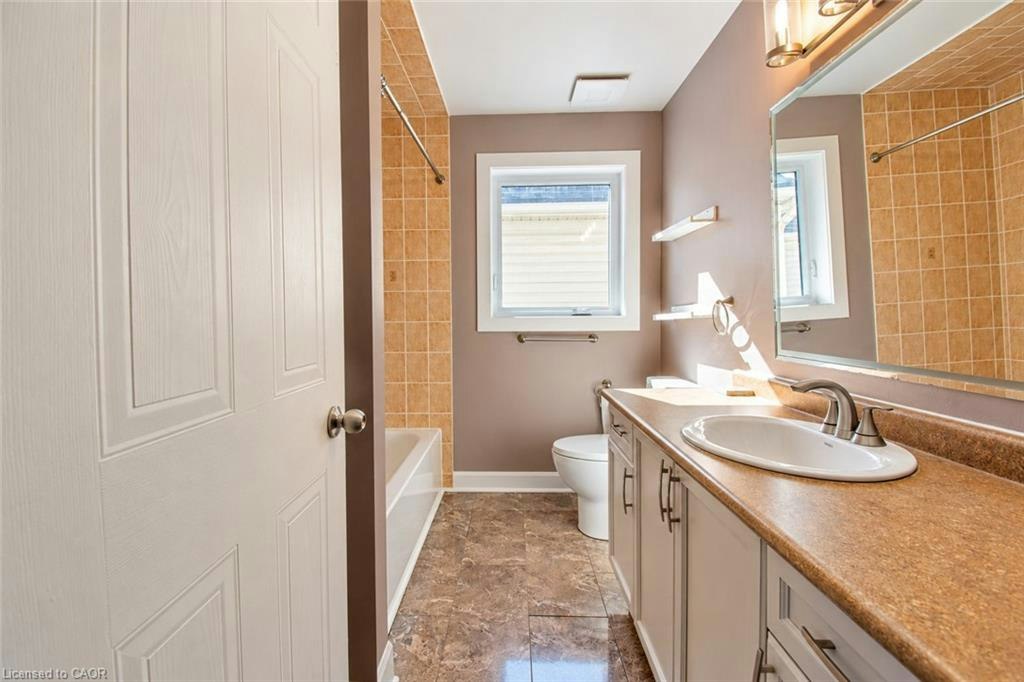 52 Redstart Drive, Cambridge, ON, N1T 2G6 - 17