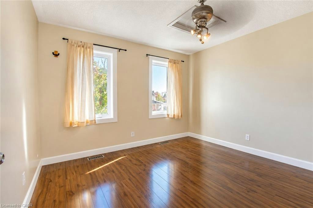 52 Redstart Drive, Cambridge, ON, N1T 2G6 - 18