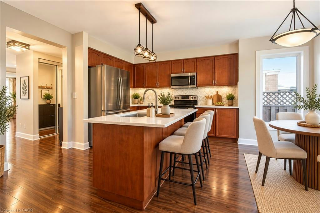 52 Redstart Drive, Cambridge, ON, N1T 2G6 - 3