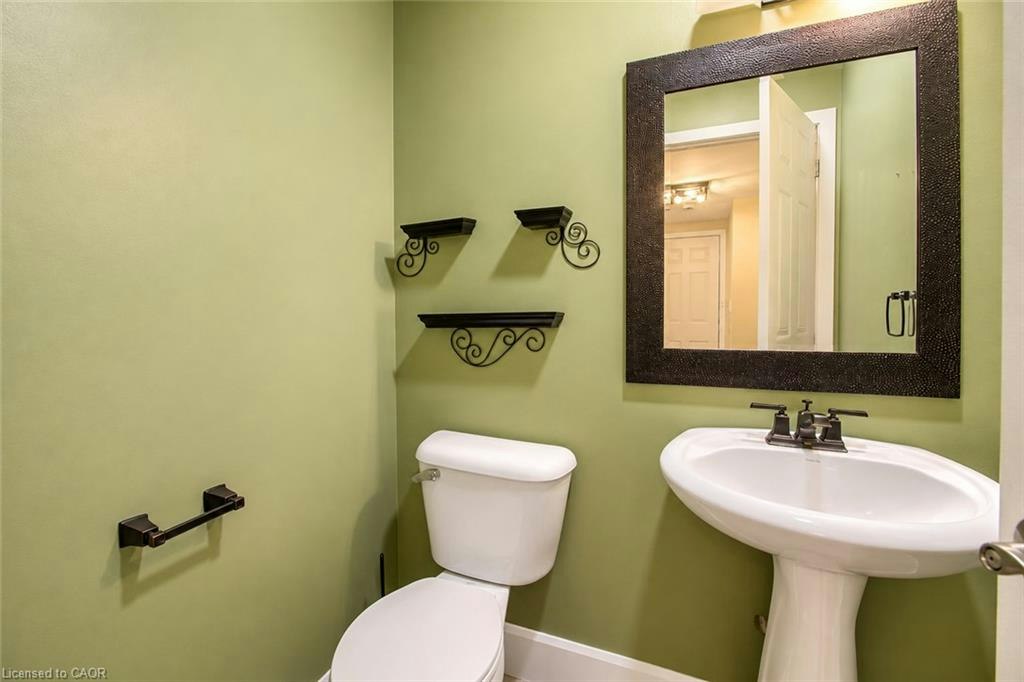 52 Redstart Drive, Cambridge, ON, N1T 2G6 - 9