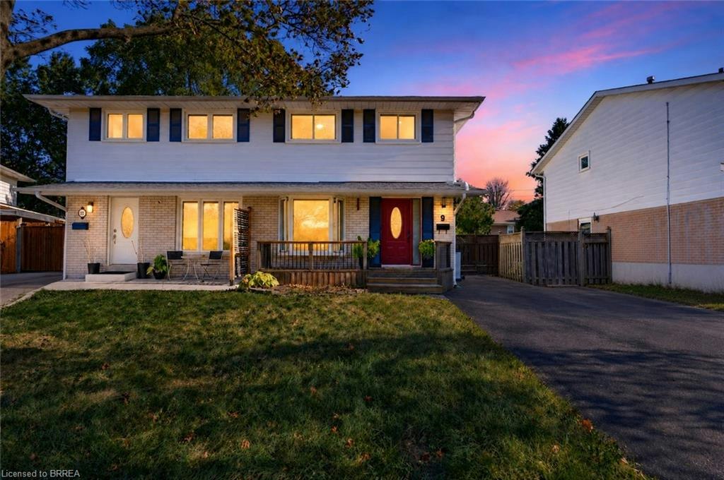 9 Onslow Court, Oakville, ON, L6H 1J1