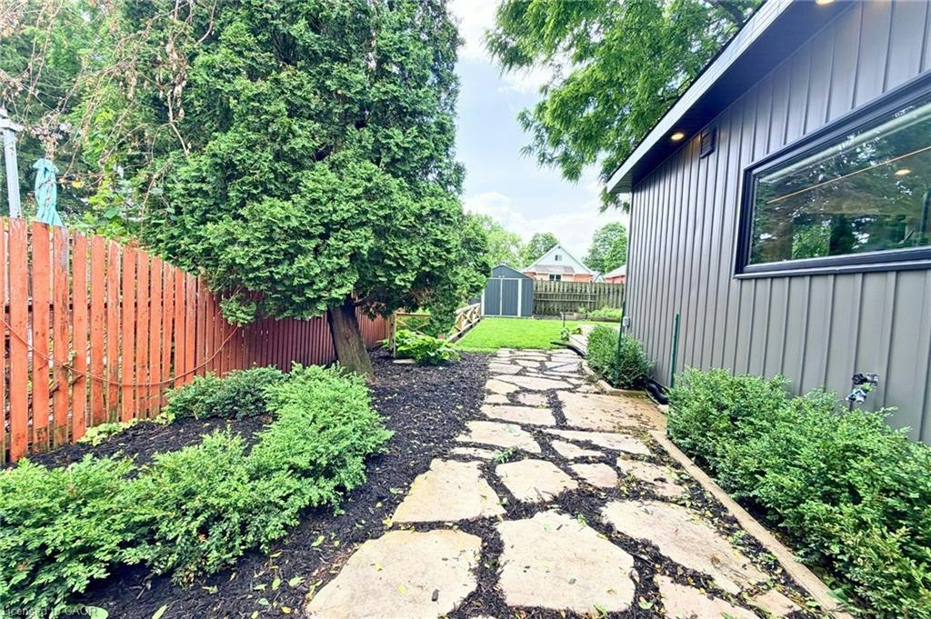 42 1/2 Strathcona Avenue, Brantford, ON, N3S 1T5 - 23