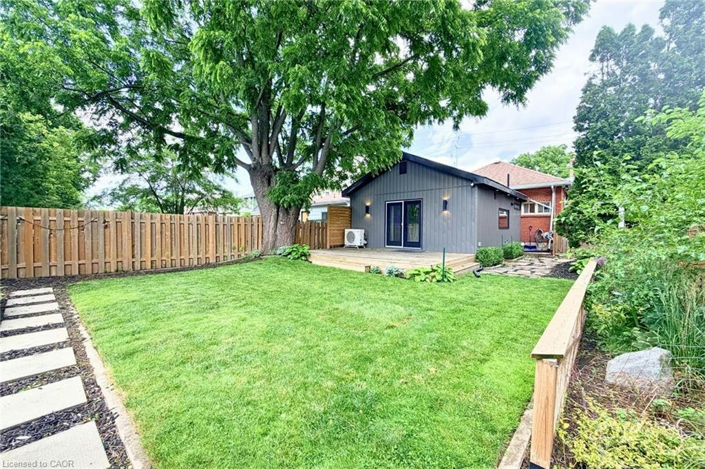 42 1/2 Strathcona Avenue, Brantford, ON, N3S 1T5